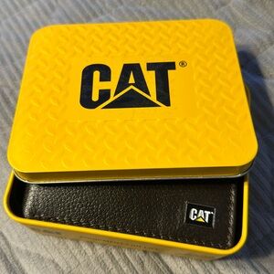 NWT CAT Men’s Wallet